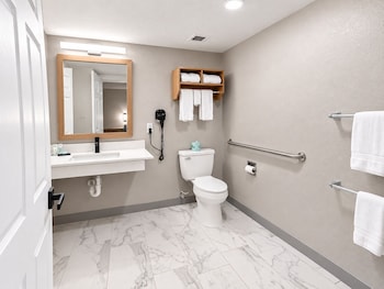 super 8 by wyndham nacogdoches near university