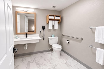 super 8 by wyndham nacogdoches near university