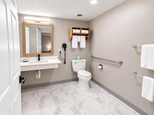 super 8 by wyndham nacogdoches near university