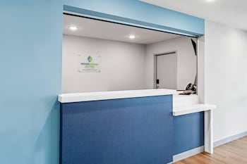 Woodspring Suites Charlotte Northlake,9715 Statesville Rd.,3 star