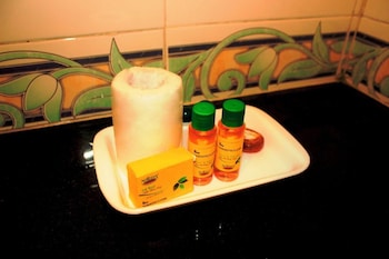 hotel broholi inn near hafeezpet railway station