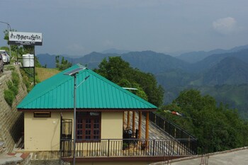 Hill Tribe Himachal Home Stay,,2 star