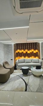 twenty three urban suites