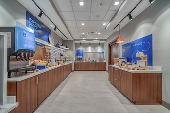 holiday inn express tyler south university area by ihg