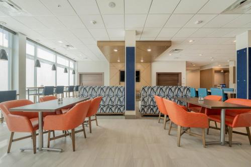 holiday inn express tyler south university area by ihg