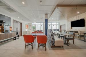 holiday inn express tyler south university area by ihg