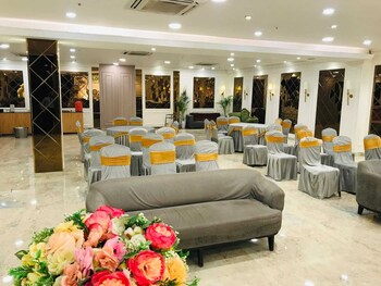 hotel kingston house lucknow