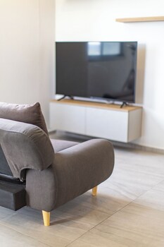 cozy apt 1br t3 635