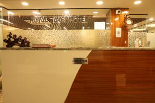 royal raven hotel and banquet