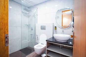 Royal Raven Hotel And Banquet,,2 star