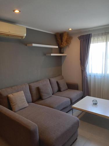 well located condo 1 br t1 nv 203