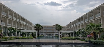 golden sands by the bay resorts