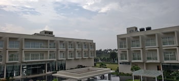 golden sands by the bay resorts