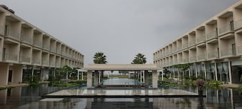 golden sands by the bay resorts