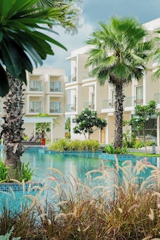 golden sands by the bay resorts
