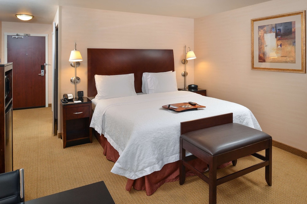 hampton inn and suites tacoma