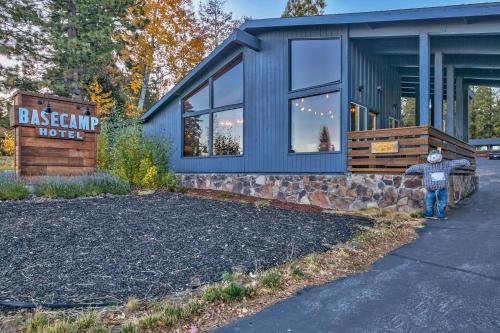 Basecamp Tahoe City,Carnelian Bay>>California,3 star
