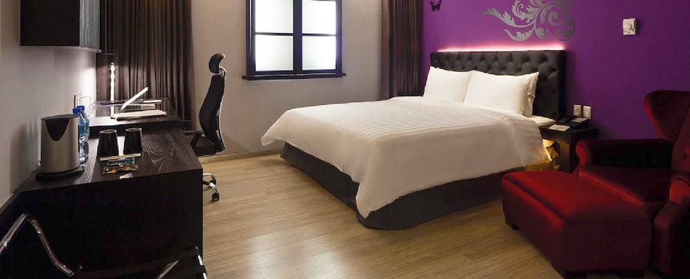 fx hotel taipei nanjing east road branch