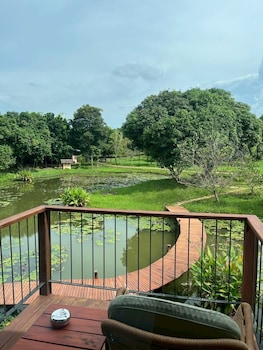 nachan the antique courtyard