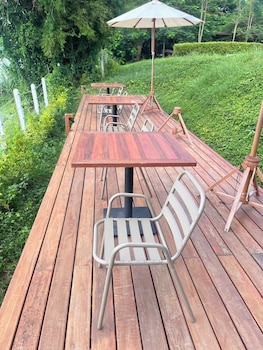 nachan the antique courtyard