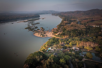 nachan the antique courtyard