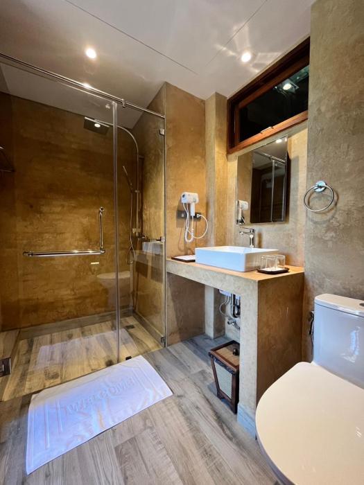 nachan the antique courtyard