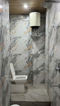 Msk Hotel & Restsaurant,,3 star