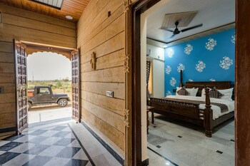 Hotel Ganga Wild Desert Safari,,2 star
