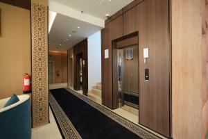 the s square airport hotel