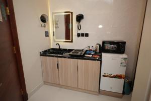 the s square airport hotel