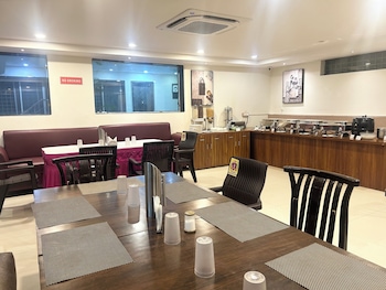 The Landmark Hotel Banjarahills,,3 star