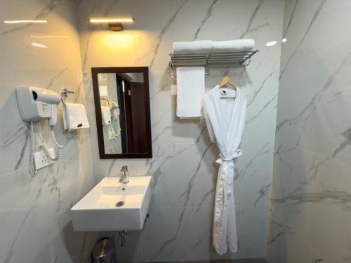 hotel maritan hitech city hyderabad