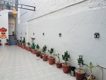 Hotel Airport Residency,,3 star