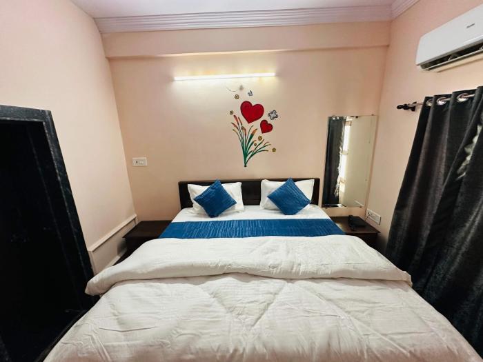 hotel airport residency