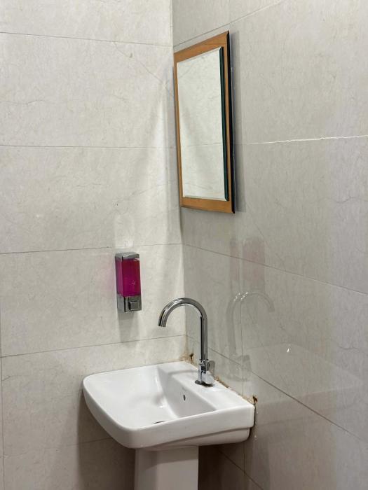 hotel airport residency