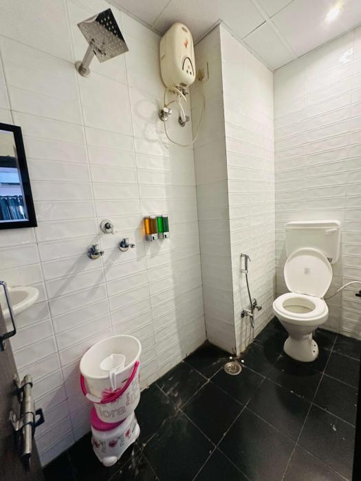 hotel airport residency