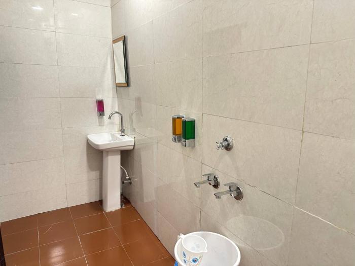 hotel airport residency