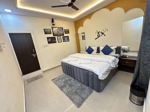 hotel airport residency