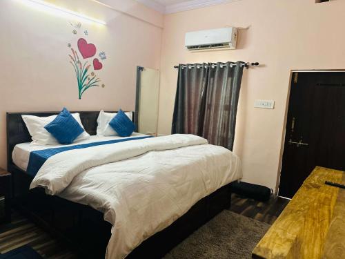 hotel airport residency