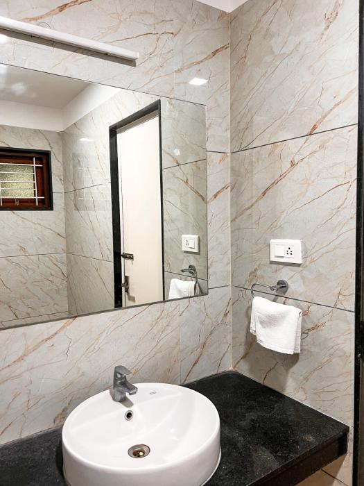 shri amman residency