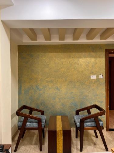 Shri Amman Residency,,2 star