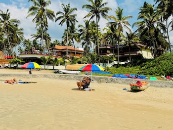maadathil cottages and beach resort