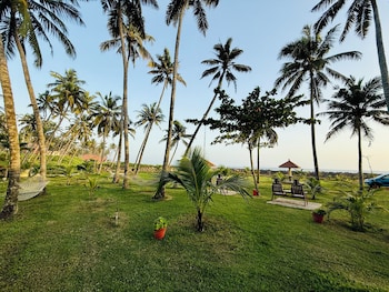 maadathil cottages and beach resort