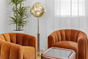 The Clifton Hotel,1343 Collins Ave,2 star