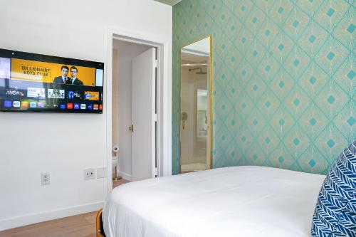 the clifton hotel