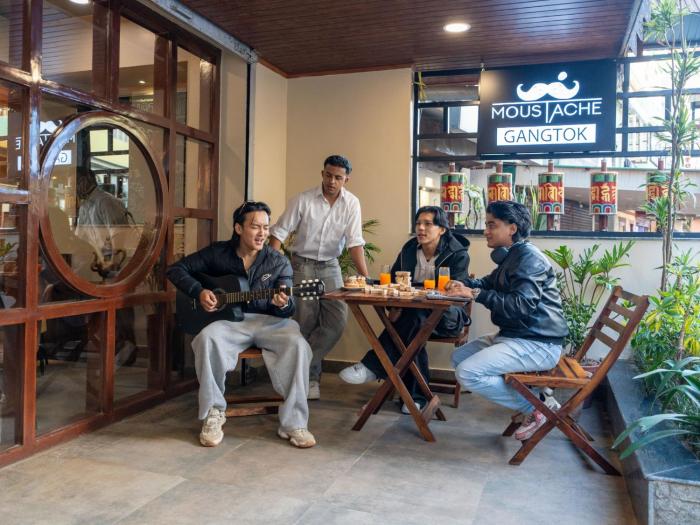 moustache hostel gangtok