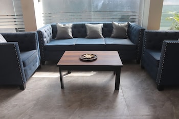 Axon Corporate Stays Newtown Kolkata,,4 star