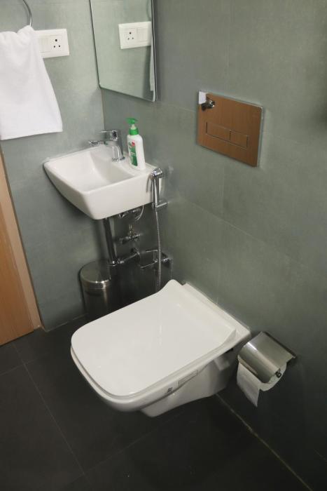 axon corporate stays newtown kolkata