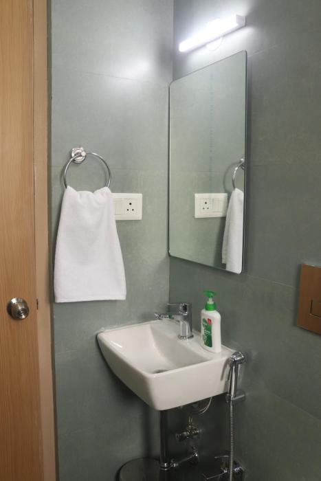 axon corporate stays newtown kolkata