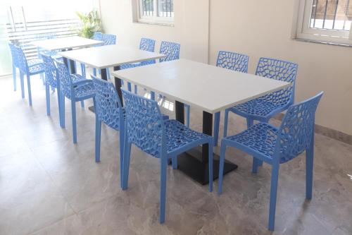 axon corporate stays newtown kolkata